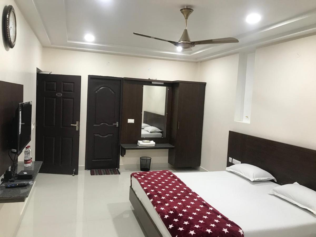 Sri Krishna Residency 호텔 Eluru 외부 사진