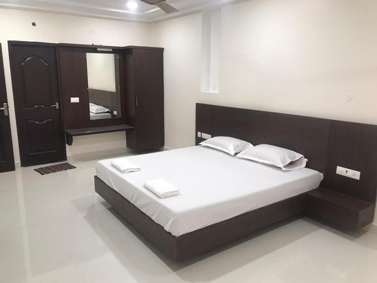 Sri Krishna Residency 호텔 Eluru 외부 사진