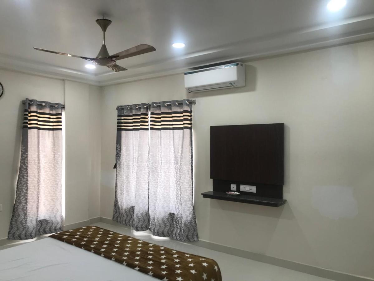 Sri Krishna Residency 호텔 Eluru 외부 사진
